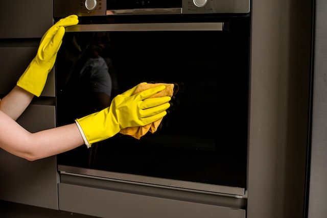 cleaning oven