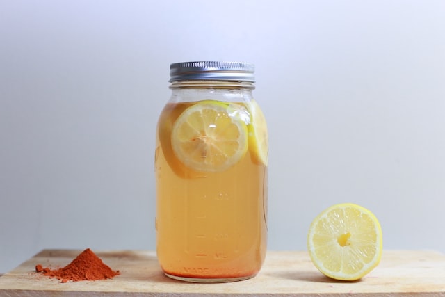 clear glass jar